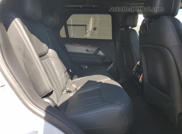 SAL1L9FU9RA403999 2024 LAND ROVER RANGE White Widok wnętrza z tyłu