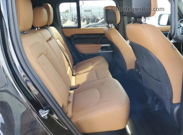 SALEPEFE6R2274928 2024 LAND ROVER DEFENDER Черный Вид задней части салона