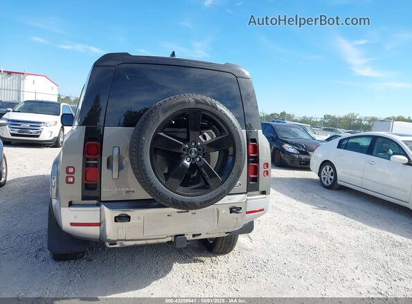 SALEPFEU2P2233918 2023 LAND ROVER DEFENDER Silver 