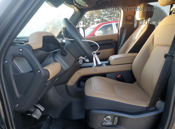 SALEWFFE5S2422632 2025 LAND ROVER DEFENDER Black Front interior view