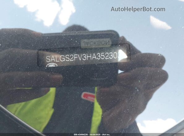 SALGS2FV3HA352303 2017 LAND ROVER RANGE ROVER Gray Widok komory silnika