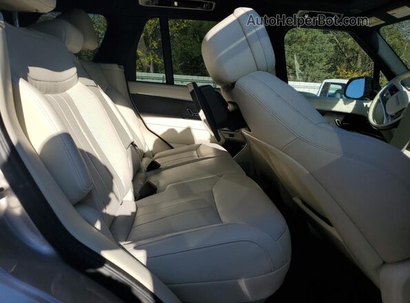 SALKP9E94RA223769 2024 LAND ROVER RANGE Gold უკანა სალონის ხედი