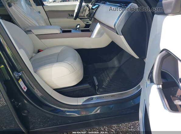 SALKP9F4XSA257336 2025 LAND ROVER RANGE ROVER Зеленый Вид салона спереди