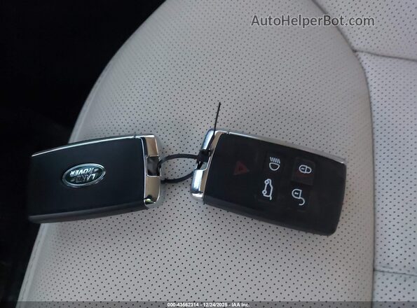 SALKPBE9XRA218583 2024 LAND ROVER RANGE ROVER White Вид панелі приладів