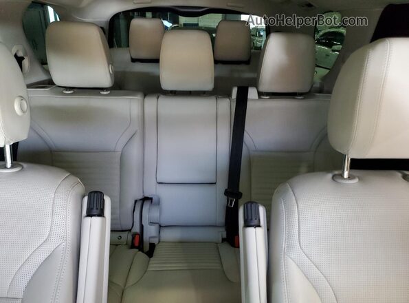 SALRJ2EX3P2465577 2023 LAND ROVER DISCOVERY White Rear seats view