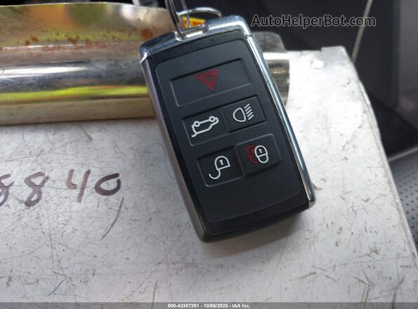 SALRL4EU7R2490433 2024 LAND ROVER DISCOVERY Черный Вид панели приборов