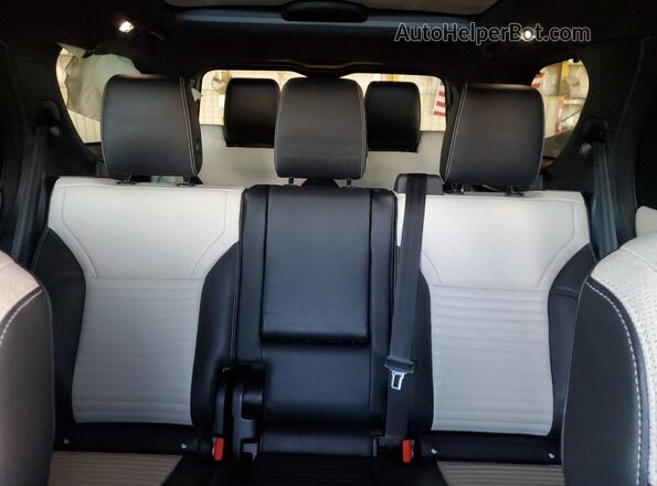 SALRT2RX0M2447800 2021 LAND ROVER DISCOVERY Gray Widok tylnych siedzeń
