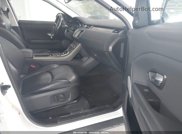 SALVP2RX2JH317688 2018 LAND ROVER RANGE ROVER EVOQUE White Front interior view