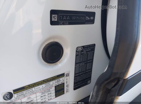 SALYB2EX1LA242625 2020 LAND ROVER RANGE ROVER VELAR White Engine compartment view