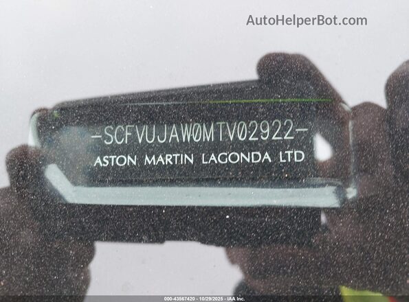 SCFVUJAW0MTV02922 2021 ASTON MARTIN DBX Синий 