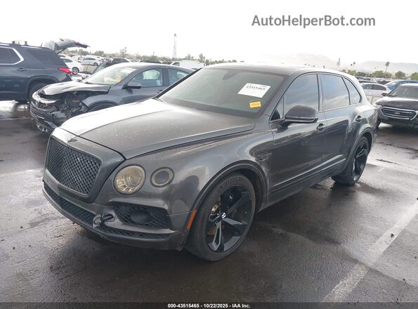 SJAAC2ZV1JC022760 2018 BENTLEY BENTAYGA Gray Front left