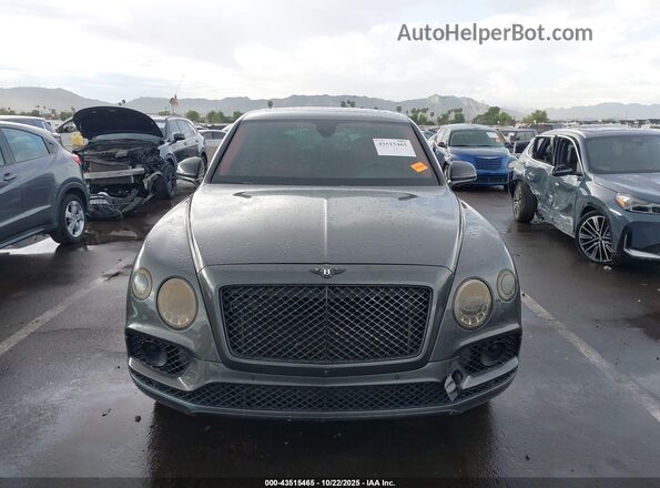 SJAAC2ZV1JC022760 2018 BENTLEY BENTAYGA Gray Front view