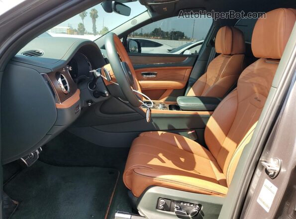 SJAHT2ZV3RC025136 2024 BENTLEY BENTAYGA Gray Front interior view