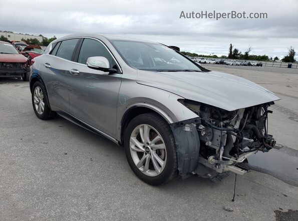 SJKCH5CP4JA055913 2018 INFINITI QX30 Silver 