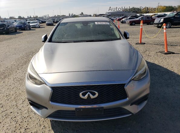 SJKCH5CPXJA057522 2018 INFINITI QX30 Silver 