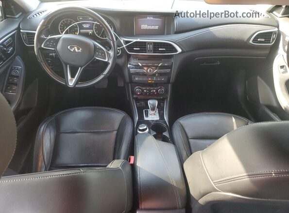 SJKCH5CR3HA025555 2017 INFINITI QX30 Black 