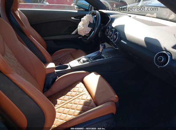 TRUAEAFV8K1003486 2019 AUDI TT Blue Front interior view