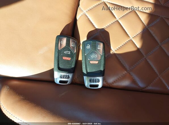 TRUAEAFV8K1003486 2019 AUDI TT Blue Dashboard view