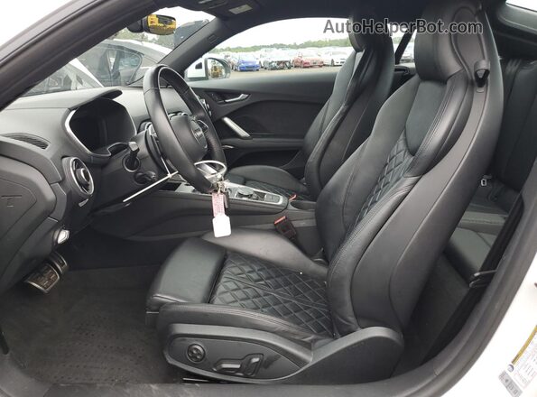 TRUAEAFV9M1002138 2021 AUDI TT White Widok wnętrza z przodu