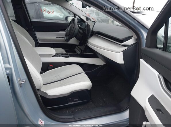 VCF1EBU2XPG007696 2023 FISKER OCEAN Light Blue Vista interior delantera