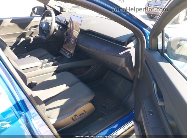VCF1UBU24PG008653 2023 FISKER OCEAN Blue Widok wnętrza z przodu
