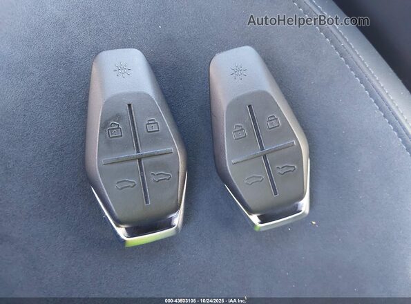 VCF1ZBU23PG004224 2023 FISKER OCEAN Black Widok deski rozdzielczej