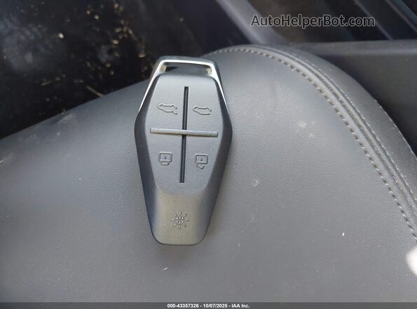 VCF1ZBU29PG005037 2023 FISKER OCEAN Black Widok deski rozdzielczej