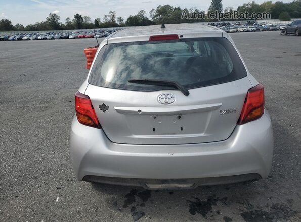 VNKKTUD35GA063442 2016 TOYOTA YARIS Silver Вид ззаду