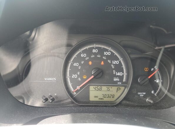 VNKKTUD35GA063442 2016 TOYOTA YARIS Silver Вид щитка приладів
