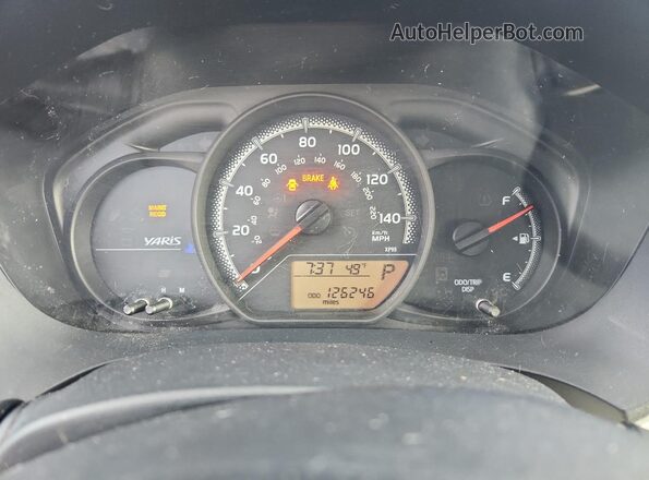 VNKKTUD36GA067886 2016 TOYOTA YARIS Gray 