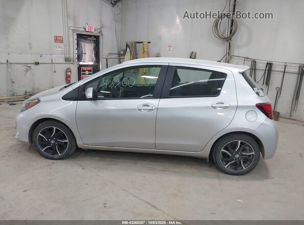 VNKKTUD39GA064044 2016 TOYOTA YARIS Silver სალონის 360-გრადუსიანი ხედი