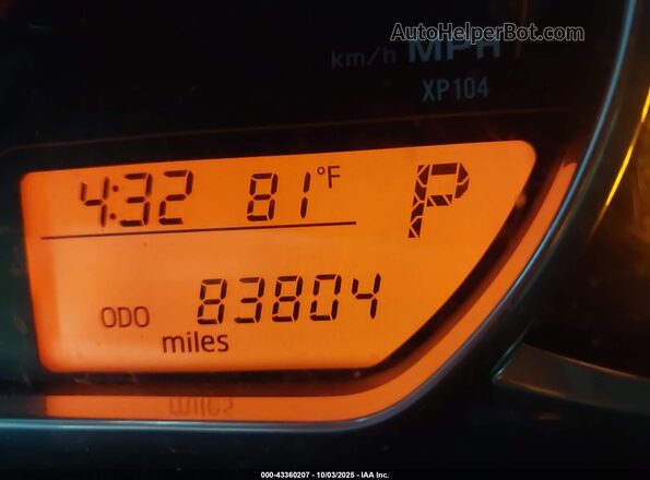VNKKTUD39GA064044 2016 TOYOTA YARIS Silver 
