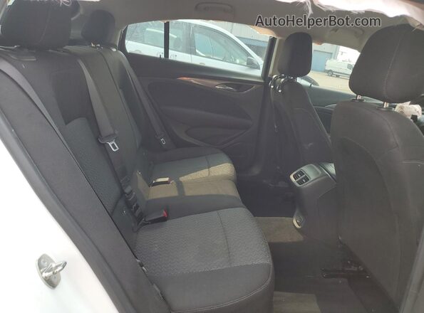 W04GL6SX5K1002918 2019 BUICK REGAL White Rear seats view