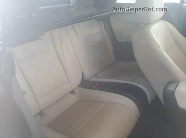 W04WH3N52KG381475 2019 BUICK CASCADA White უკანა სავარძლების ხედი