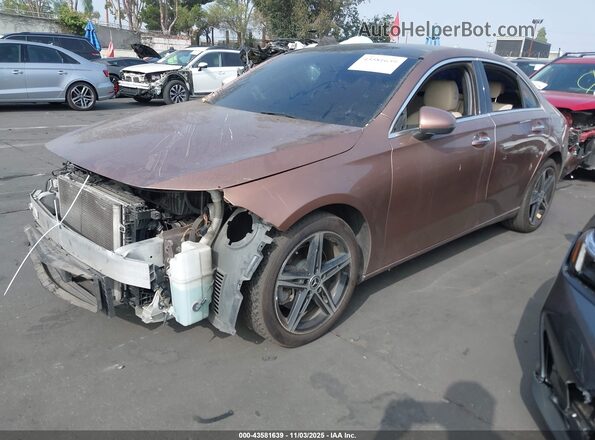 W1K3G4EB6MJ309293 2021 MERCEDES-BENZ A 220 Brown Передня ліва чверть