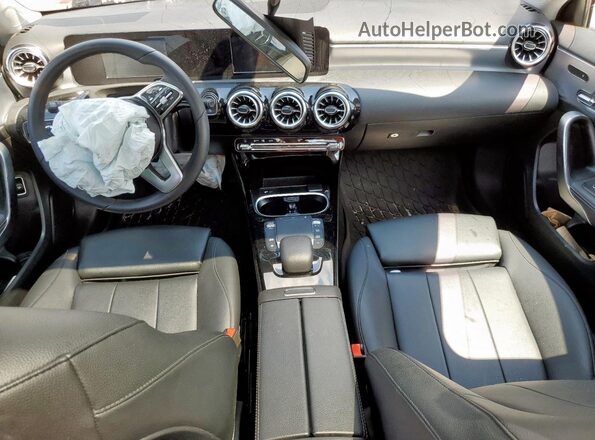 W1K3G4EB6NJ339976 2022 MERCEDES-BENZ A Burgundy 