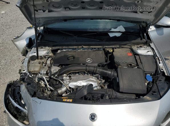 W1K3G4EB7NJ338402 2022 MERCEDES-BENZ A Silver Widok wnętrza z tyłu