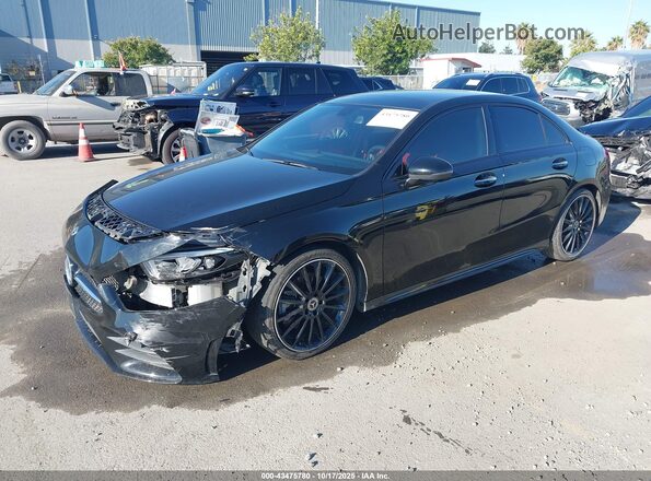 W1K3G4EB9MJ299469 2021 MERCEDES-BENZ A 220 Black Przód lewy