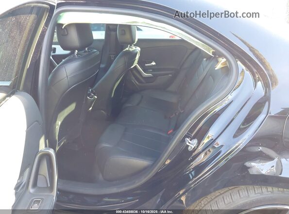 W1K3G4EBXMJ290697 2021 MERCEDES-BENZ A 220 Black Вид наклейки з VIN-кодом