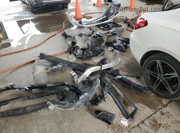 W1K3G4FB6NJ341015 2022 MERCEDES-BENZ A White Widok komory silnika