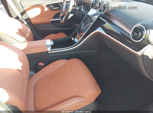 W1KAF4HB2PR075939 2023 MERCEDES-BENZ C-CLASS White Vista interior delantera