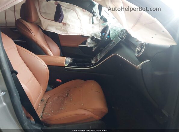 W1KAF4HB6NR044531 2022 MERCEDES-BENZ C-CLASS Серебряный Вид салона спереди