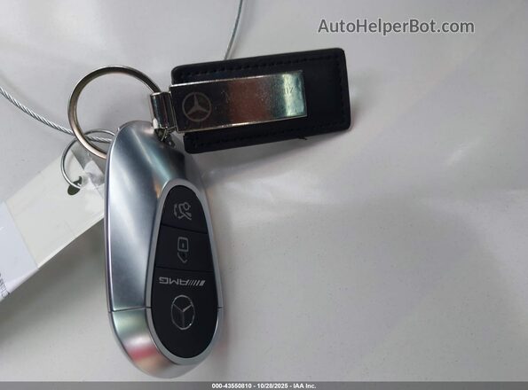 W1KAF8HB5RR174491 2024 MERCEDES-BENZ AMG C 43 Black Widok deski rozdzielczej