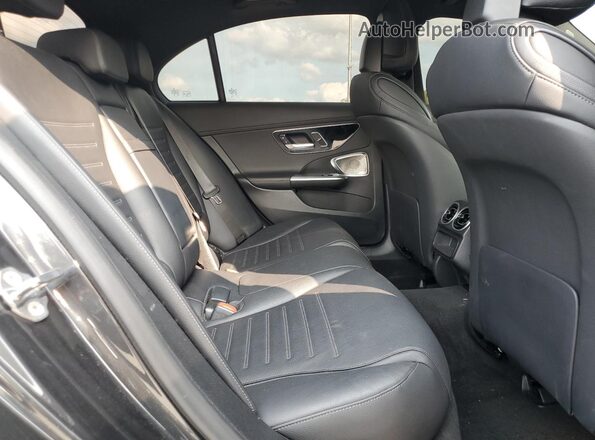 W1KAF8HB9PR149137 2023 MERCEDES-BENZ C Charcoal Widok tylnych siedzeń