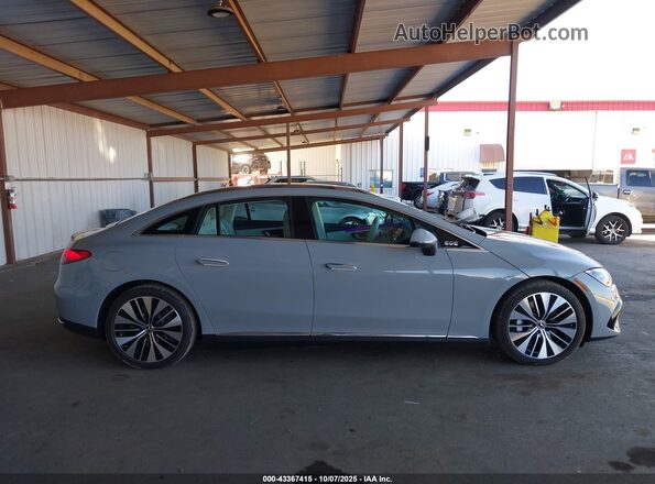 W1KEG2BBXRF057012 2024 MERCEDES-BENZ EQE 350+ Gray Vista interior trasera