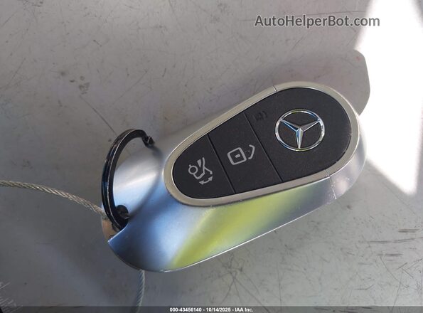 W1KLF4HB2SA098573 2025 MERCEDES-BENZ E-CLASS Black Вид панелі приладів
