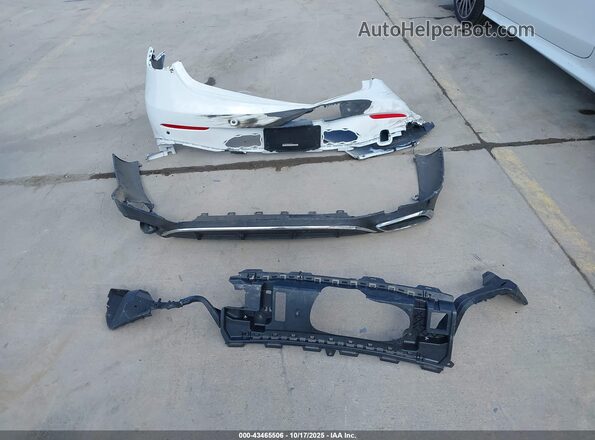 W1KMJ4HB4RF040724 2024 MERCEDES-BENZ CLE 300 White ხელსაწყოთა პანელის ხედი