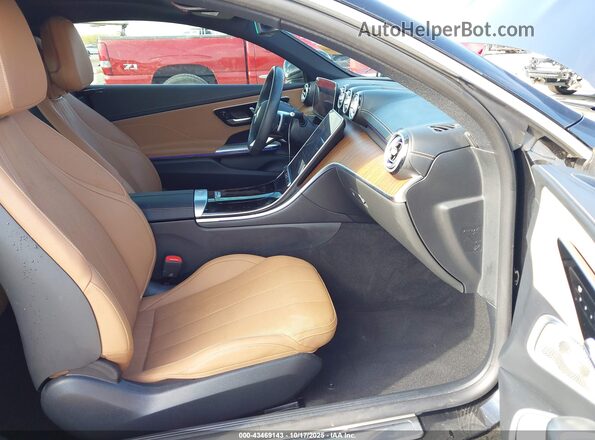 W1KMJ4HB8RF035431 2024 MERCEDES-BENZ CLE 300 Black Widok wnętrza z przodu