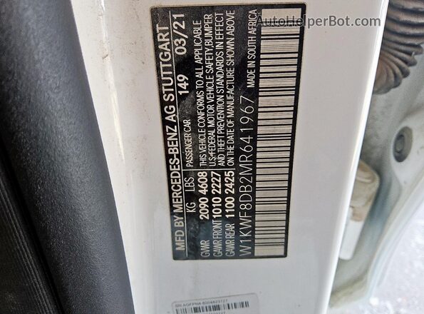 W1KWF8DB2MR641967 2021 MERCEDES-BENZ C White Vista del compartimento del motor