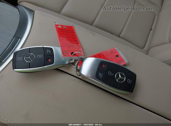 W1KWF8DB7LR600068 2020 MERCEDES-BENZ C-CLASS Black Vista del salpicadero